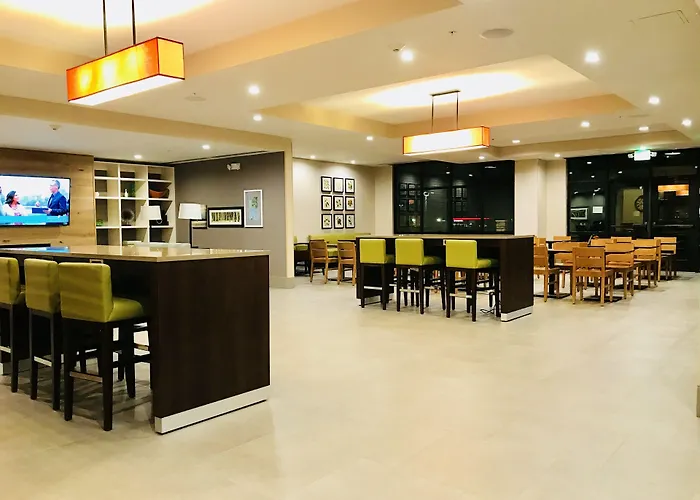 Hotel Fairfield By Marriott & Page