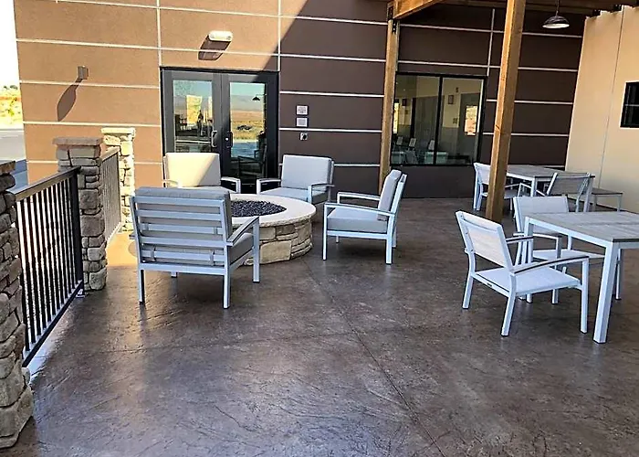 Fairfield By Marriott & Hotel Page