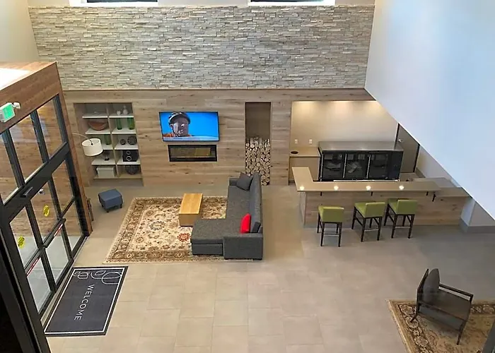 Fairfield By Marriott & Hotel Page