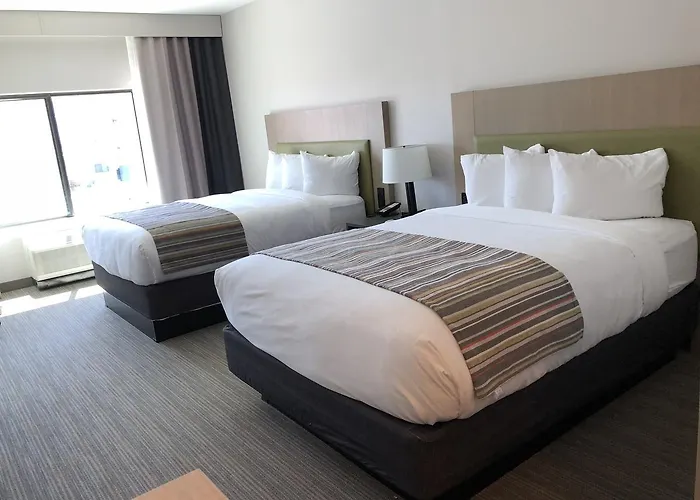 Fairfield By Marriott & Page