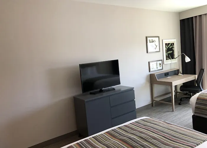 Hotel Fairfield By Marriott & 4*