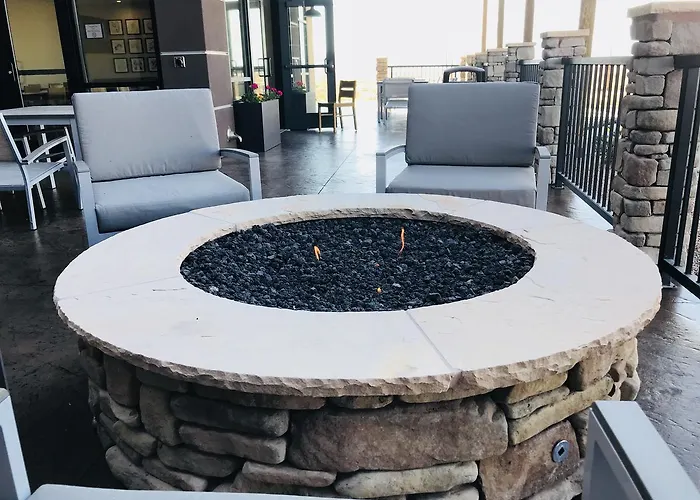 Hotel Fairfield By Marriott & Page