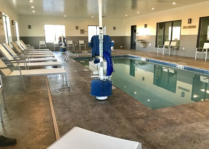 Hotel Fairfield By Marriott & 4*